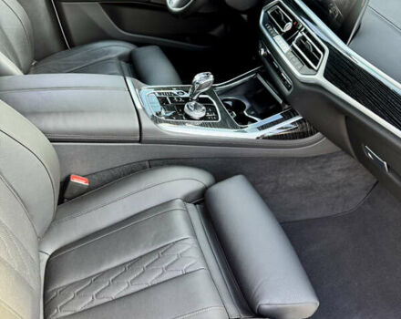 Белый БМВ X7, объемом двигателя 4.39 л и пробегом 19 тыс. км за 109999 $, фото 14 на Automoto.ua