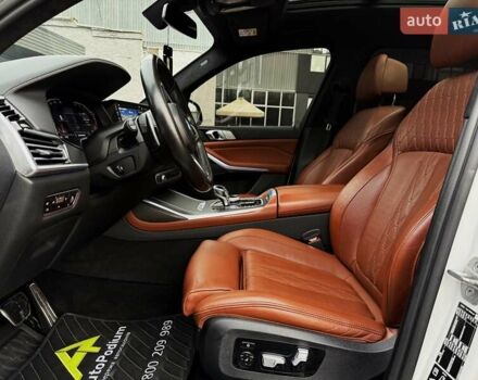Белый БМВ X7, объемом двигателя 2.99 л и пробегом 120 тыс. км за 77999 $, фото 29 на Automoto.ua