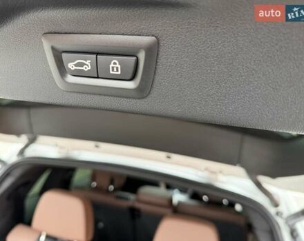 Белый БМВ X7, объемом двигателя 2.99 л и пробегом 73 тыс. км за 84900 $, фото 68 на Automoto.ua