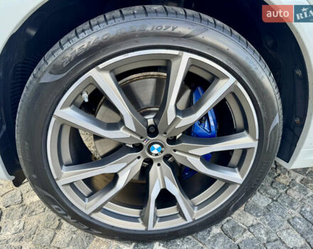 Белый БМВ X7, объемом двигателя 4.39 л и пробегом 19 тыс. км за 109999 $, фото 9 на Automoto.ua