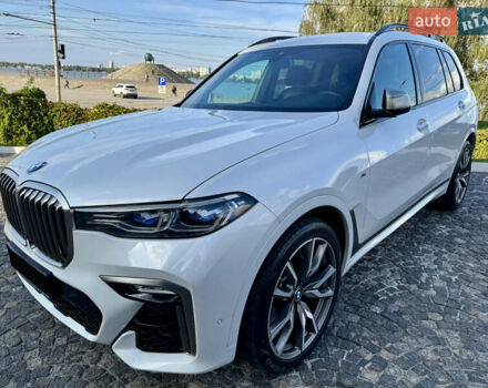 Белый БМВ X7, объемом двигателя 4.39 л и пробегом 19 тыс. км за 109999 $, фото 3 на Automoto.ua
