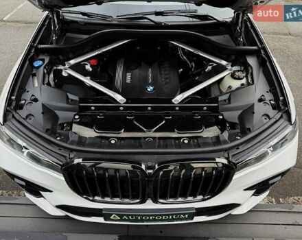 Белый БМВ X7, объемом двигателя 2.99 л и пробегом 120 тыс. км за 77999 $, фото 27 на Automoto.ua