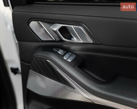 Белый БМВ X7, объемом двигателя 2.99 л и пробегом 101 тыс. км за 96676 $, фото 56 на Automoto.ua