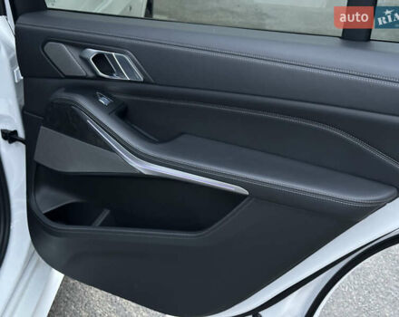 Белый БМВ X7, объемом двигателя 2.99 л и пробегом 49 тыс. км за 99900 $, фото 49 на Automoto.ua