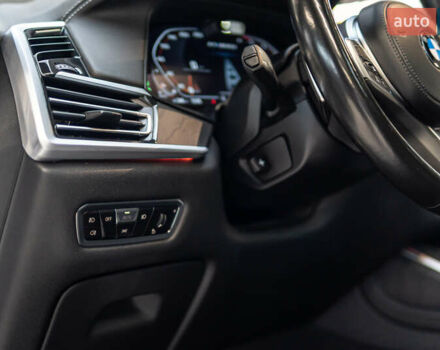 Белый БМВ X7, объемом двигателя 2.99 л и пробегом 101 тыс. км за 96676 $, фото 30 на Automoto.ua