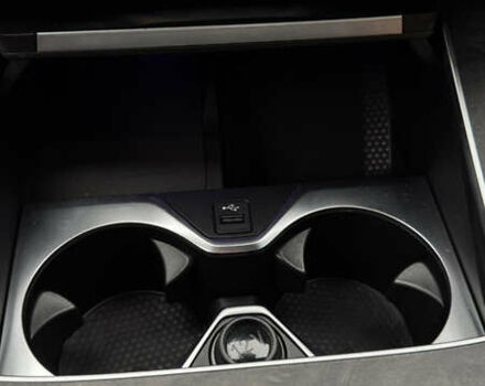 Білий БМВ X7, об'ємом двигуна 3 л та пробігом 60 тис. км за 99999 $, фото 21 на Automoto.ua