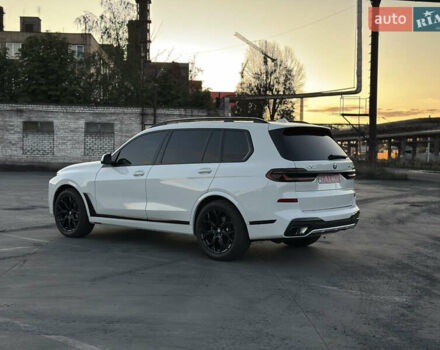 Белый БМВ X7, объемом двигателя 3 л и пробегом 11 тыс. км за 95000 $, фото 7 на Automoto.ua