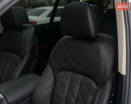 Белый БМВ X7, объемом двигателя 3 л и пробегом 75 тыс. км за 86000 $, фото 27 на Automoto.ua