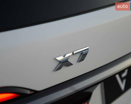 Белый БМВ X7, объемом двигателя 4.39 л и пробегом 80 тыс. км за 137500 $, фото 9 на Automoto.ua