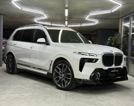 Белый БМВ X7, объемом двигателя 3 л и пробегом 48 тыс. км за 123000 $, фото 2 на Automoto.ua