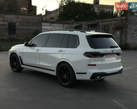 Белый БМВ X7, объемом двигателя 3 л и пробегом 11 тыс. км за 95000 $, фото 6 на Automoto.ua