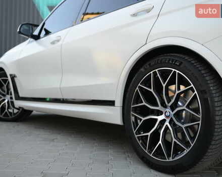 Белый БМВ X7, объемом двигателя 4.39 л и пробегом 80 тыс. км за 137500 $, фото 12 на Automoto.ua