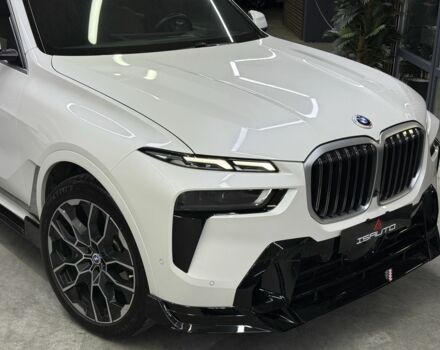 Белый БМВ X7, объемом двигателя 3 л и пробегом 48 тыс. км за 123000 $, фото 1 на Automoto.ua