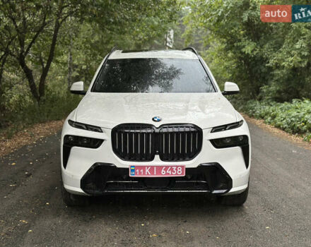 Белый БМВ X7, объемом двигателя 3 л и пробегом 11 тыс. км за 100000 $, фото 1 на Automoto.ua