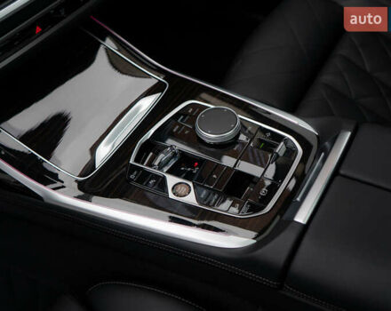 Белый БМВ X7, объемом двигателя 3 л и пробегом 75 тыс. км за 86000 $, фото 25 на Automoto.ua