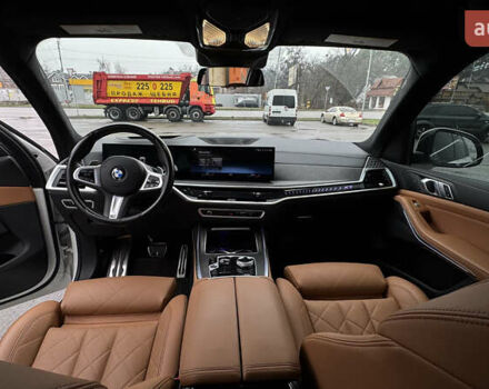 Білий БМВ X7, об'ємом двигуна 3 л та пробігом 60 тис. км за 99999 $, фото 39 на Automoto.ua