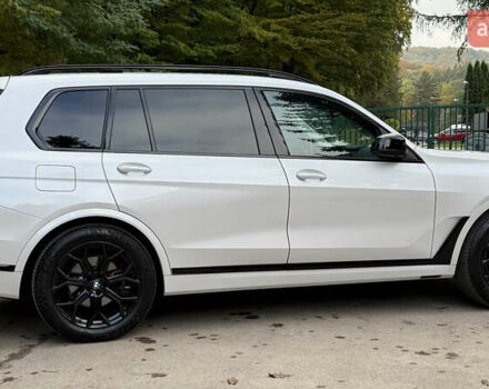 Белый БМВ X7, объемом двигателя 3 л и пробегом 48 тыс. км за 90000 $, фото 2 на Automoto.ua