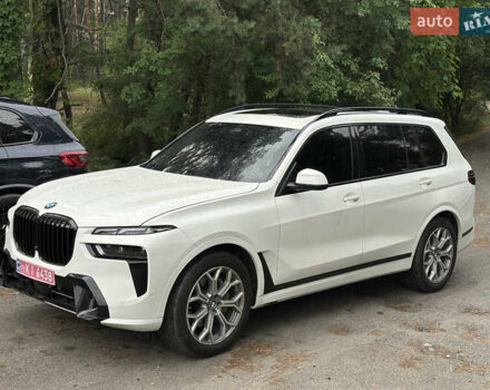 Белый БМВ X7, объемом двигателя 3 л и пробегом 11 тыс. км за 100000 $, фото 6 на Automoto.ua