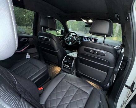 Белый БМВ X7, объемом двигателя 3 л и пробегом 24 тыс. км за 110000 $, фото 24 на Automoto.ua