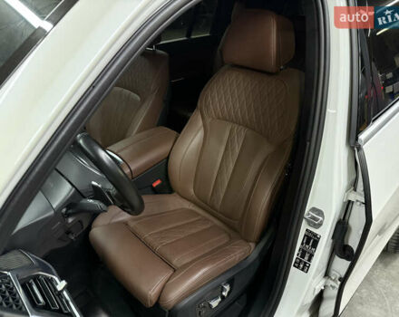 Белый БМВ X7, объемом двигателя 2.99 л и пробегом 48 тыс. км за 123000 $, фото 18 на Automoto.ua