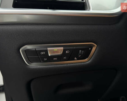 Білий БМВ X7, об'ємом двигуна 3 л та пробігом 60 тис. км за 99999 $, фото 41 на Automoto.ua