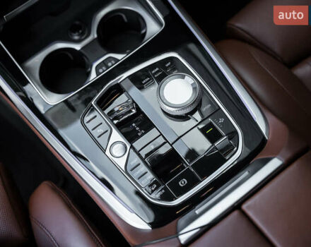Белый БМВ X7, объемом двигателя 3 л и пробегом 27 тыс. км за 121000 $, фото 24 на Automoto.ua