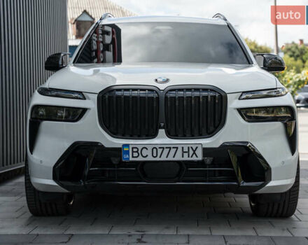 Белый БМВ X7, объемом двигателя 3 л и пробегом 27 тыс. км за 121000 $, фото 3 на Automoto.ua