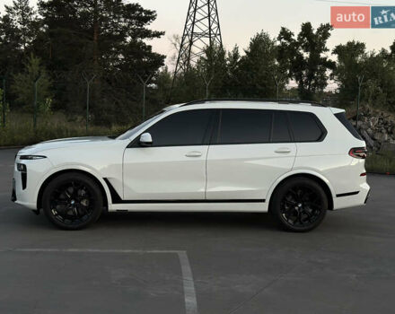 Белый БМВ X7, объемом двигателя 3 л и пробегом 11 тыс. км за 95000 $, фото 2 на Automoto.ua