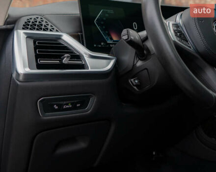 Белый БМВ X7, объемом двигателя 3 л и пробегом 75 тыс. км за 86000 $, фото 32 на Automoto.ua