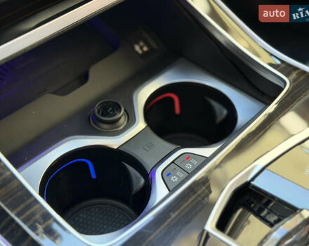 Белый БМВ X7, объемом двигателя 3 л и пробегом 48 тыс. км за 90000 $, фото 10 на Automoto.ua