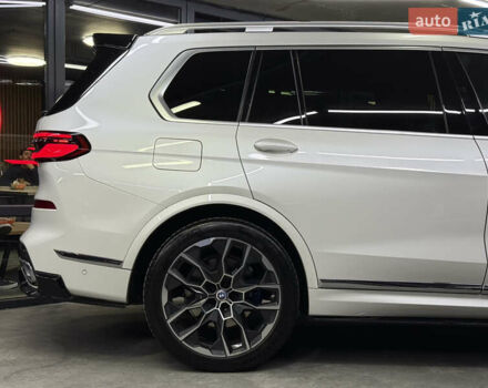 Белый БМВ X7, объемом двигателя 2.99 л и пробегом 48 тыс. км за 123000 $, фото 13 на Automoto.ua