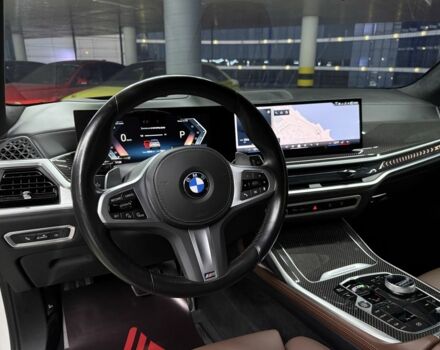 Белый БМВ X7, объемом двигателя 3 л и пробегом 48 тыс. км за 123000 $, фото 19 на Automoto.ua