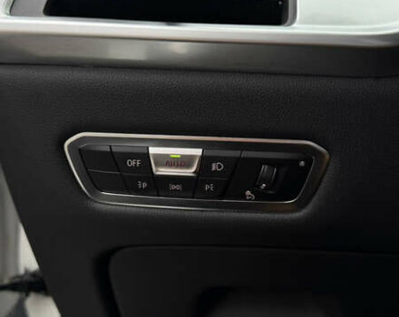 Білий БМВ X7, об'ємом двигуна 3 л та пробігом 60 тис. км за 99999 $, фото 25 на Automoto.ua