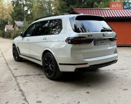 Белый БМВ X7, объемом двигателя 3 л и пробегом 48 тыс. км за 90000 $, фото 3 на Automoto.ua