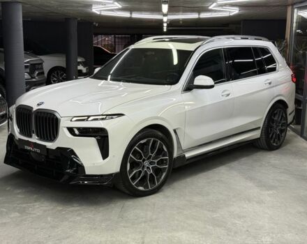 Белый БМВ X7, объемом двигателя 3 л и пробегом 48 тыс. км за 123000 $, фото 4 на Automoto.ua
