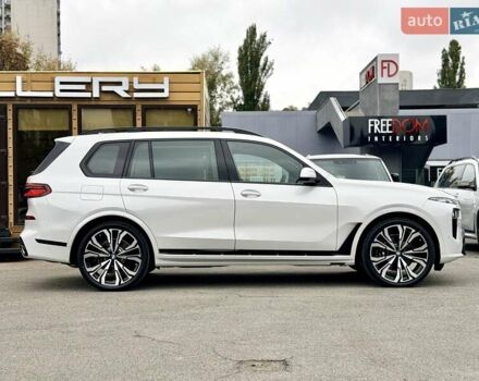 Белый БМВ X7, объемом двигателя 3 л и пробегом 1 тыс. км за 148999 $, фото 7 на Automoto.ua