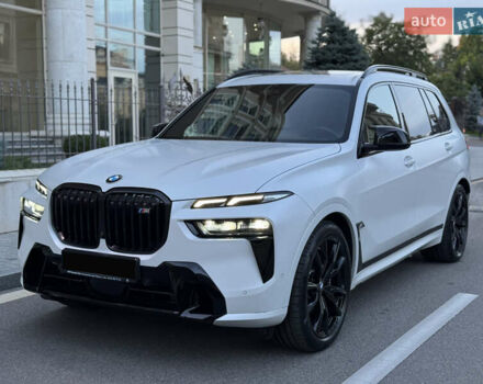 Белый БМВ X7, объемом двигателя 4.39 л и пробегом 35 тыс. км за 149900 $, фото 2 на Automoto.ua