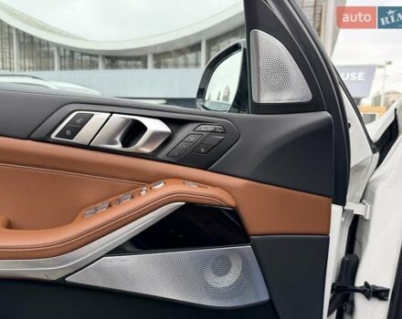 Белый БМВ X7, объемом двигателя 3 л и пробегом 1 тыс. км за 148999 $, фото 17 на Automoto.ua