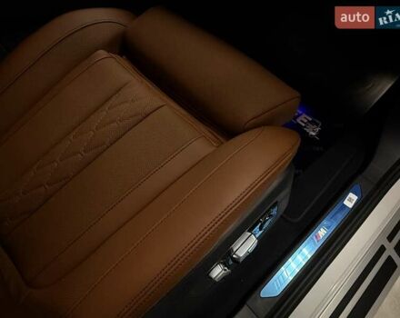 Белый БМВ X7, объемом двигателя 3 л и пробегом 1 тыс. км за 157500 $, фото 75 на Automoto.ua