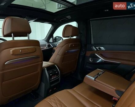 Белый БМВ X7, объемом двигателя 3 л и пробегом 1 тыс. км за 157500 $, фото 57 на Automoto.ua