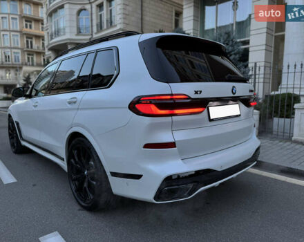 Белый БМВ X7, объемом двигателя 4.39 л и пробегом 35 тыс. км за 149900 $, фото 5 на Automoto.ua
