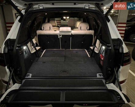 Белый БМВ X7, объемом двигателя 4.39 л и пробегом 35 тыс. км за 149900 $, фото 46 на Automoto.ua