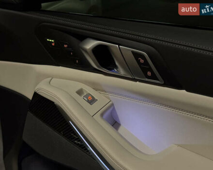 Белый БМВ X7, объемом двигателя 4.39 л и пробегом 35 тыс. км за 149900 $, фото 80 на Automoto.ua