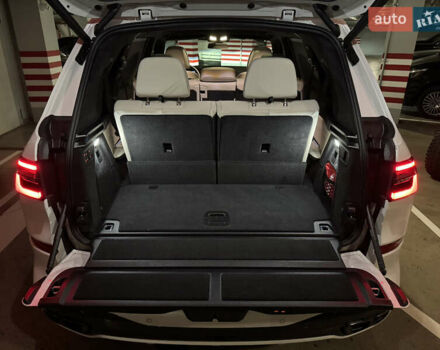 Белый БМВ X7, объемом двигателя 4.39 л и пробегом 35 тыс. км за 149900 $, фото 45 на Automoto.ua