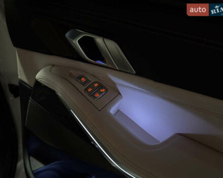 Белый БМВ X7, объемом двигателя 4.39 л и пробегом 35 тыс. км за 149900 $, фото 82 на Automoto.ua