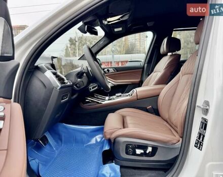Білий БМВ X7, об'ємом двигуна 3 л та пробігом 1 тис. км за 153500 $, фото 16 на Automoto.ua