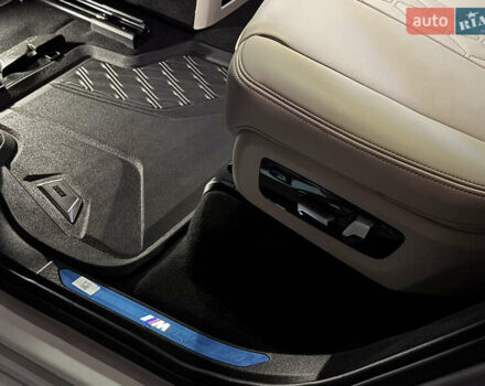 Белый БМВ X7, объемом двигателя 4.39 л и пробегом 35 тыс. км за 149900 $, фото 32 на Automoto.ua