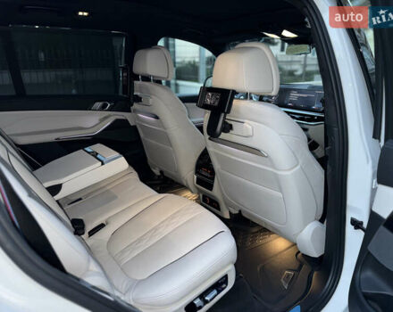 Белый БМВ X7, объемом двигателя 4.39 л и пробегом 35 тыс. км за 149900 $, фото 16 на Automoto.ua