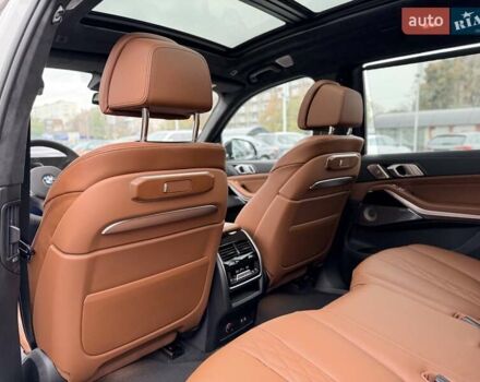 Белый БМВ X7, объемом двигателя 3 л и пробегом 1 тыс. км за 148999 $, фото 23 на Automoto.ua