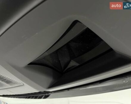 Белый БМВ X7, объемом двигателя 3 л и пробегом 1 тыс. км за 157500 $, фото 39 на Automoto.ua